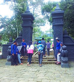 Gedong Songo-Gerbang