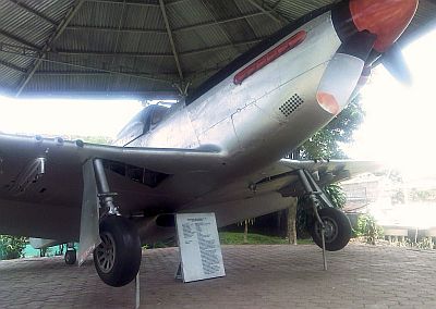 Pesawat Cocor Merah Koleksi Museum Palagan Ambarawa