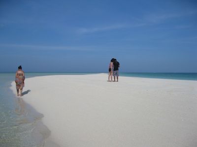 Asyiknya Wisata Bahari Plus Wisata Kuliner