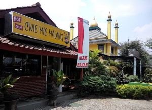 Hot Cwie Mie Malang