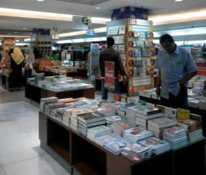 Liburan Seru Lho Berkunjung ke Toko Buku Gramedia