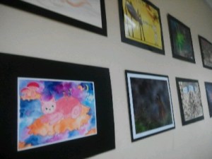 Selasar Dihiasi Lukisan