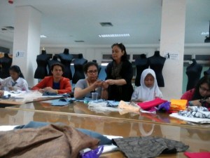 Biar Tidak Bingung Lebih Baik Buat Bayangan Perhiasan Apa yang Akan Dibuat