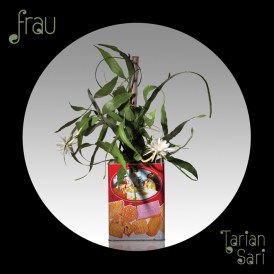 Frau-Tarian-Sari-Artwork