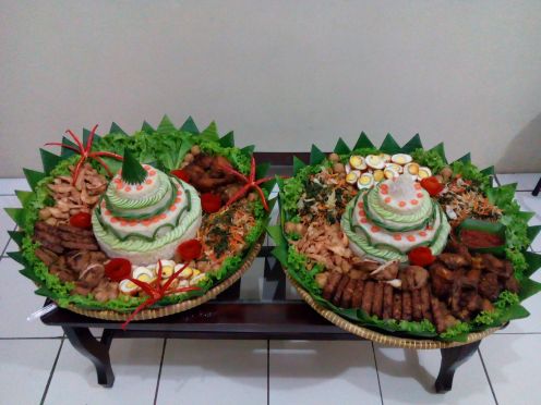 tumpeng