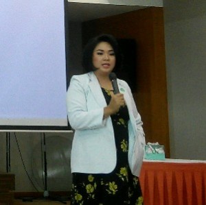 dr Rachel Djuanda, spKK menjelaskan pentingnya menjaga kesehatan kulit