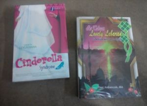 Mendapat buku cuma-cuma untuk diulas atau ikut membuat buku keroyokan dari kalangan blogger itu seru