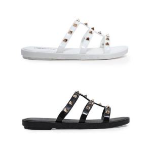 Sandal modern