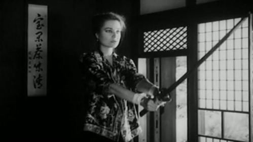 LAISSÉ INACHEVÉ À TOKYO