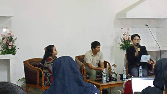 Cara Saya Menulis Artikel Sejarah Populer