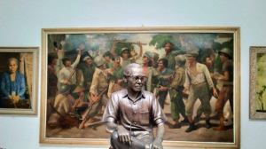 Dullah dan museum pribadinya