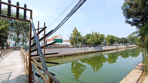Kapan sungai Jakarta kembali bersih