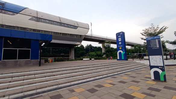 Stasiun LRT Ciracas
