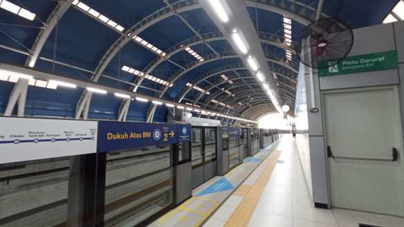 Stasiun LRT Ciracas