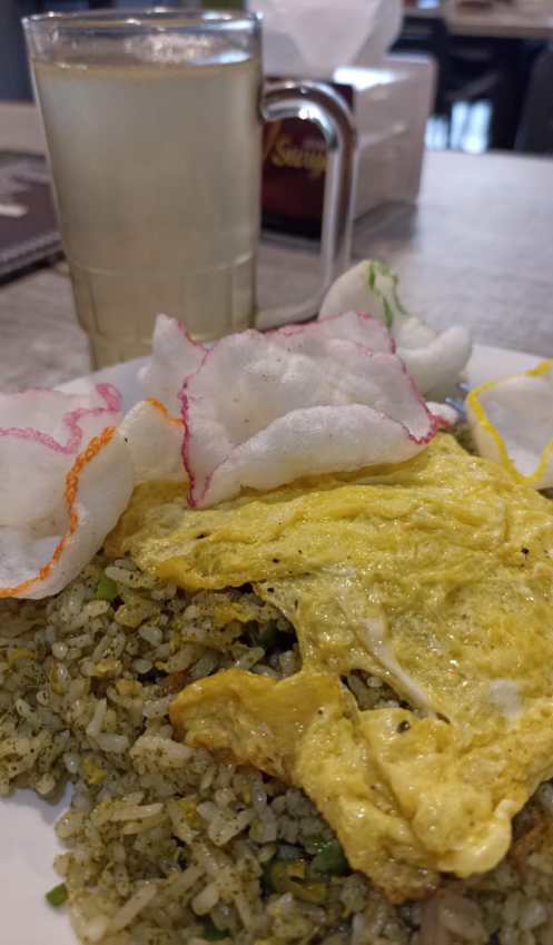 nasi goreng daun jeruk