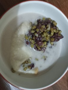 Kacang ijo dan roti tawar